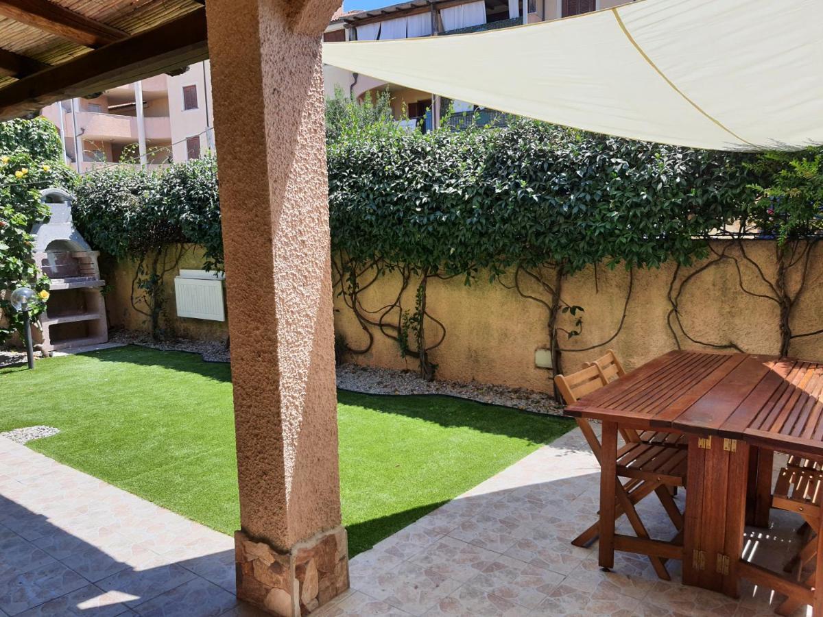 Casa Azzurra Olbia Mare Apartment Екстериор снимка